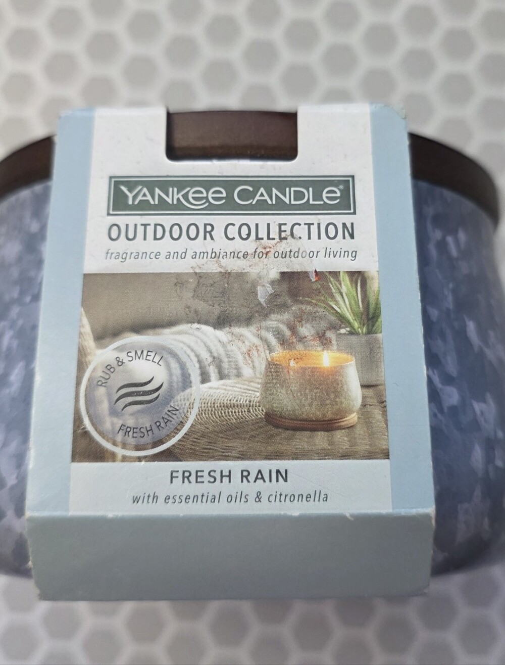 Yankee Candle Outdoor Collection Fresh Rain Citronella 20 Ounce Size Double Wick